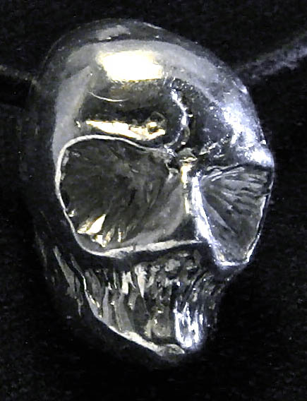 Ottawa_Silver_Jewelry_skull_pendant_style_denim